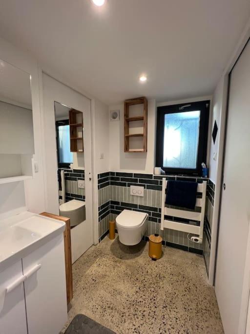 Apartamento Le Petit Coin Du Fau Montauban Exterior foto